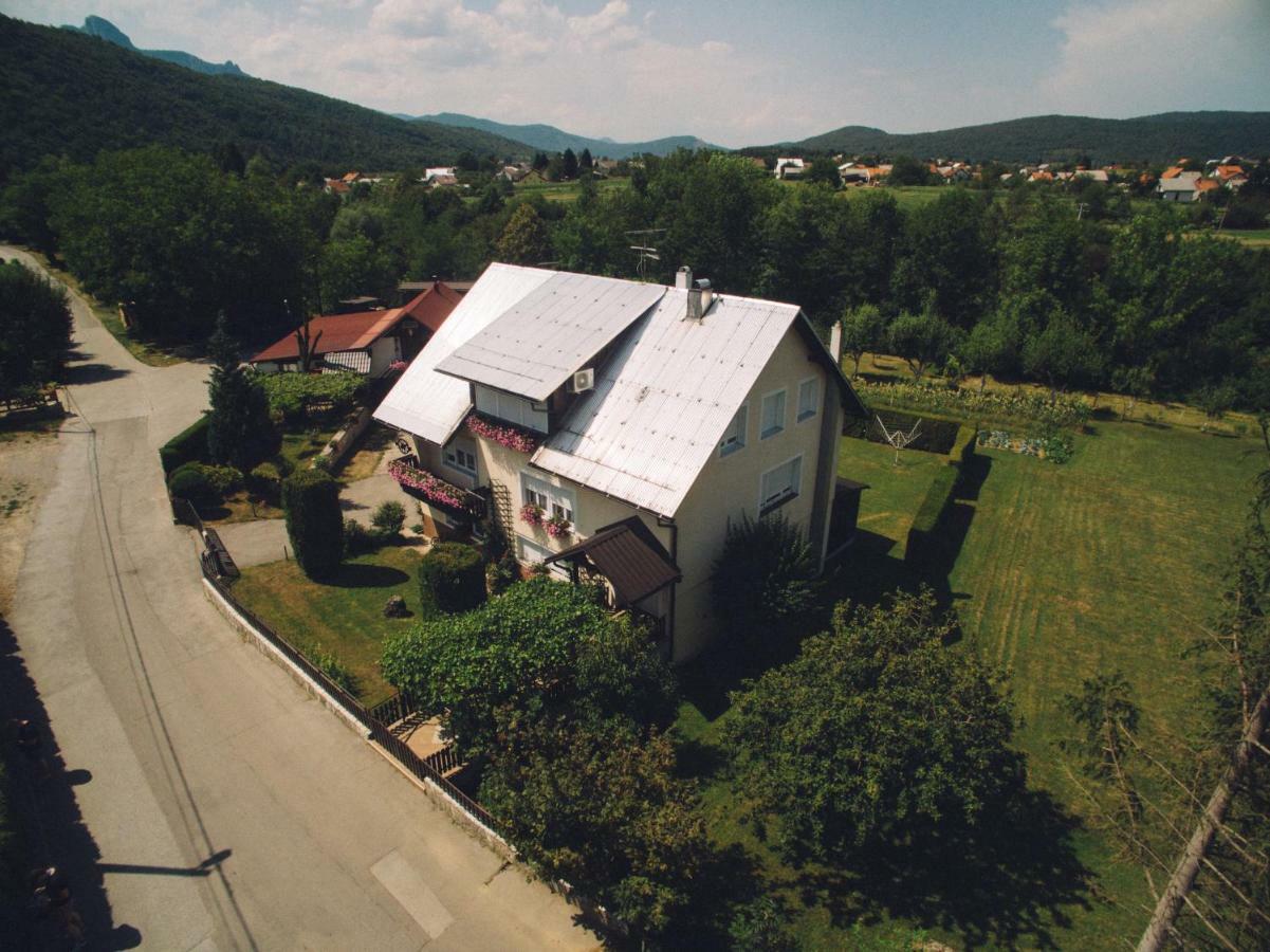Apartman Belin Ogulin Exterior photo